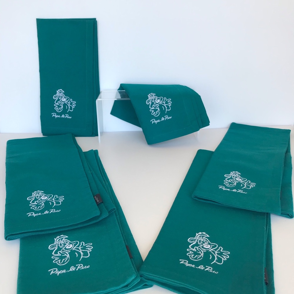 Vintage Pepe le Pew Set of 4 Placemats w/ 2 Napkins 100% Cotton Washable Embroid